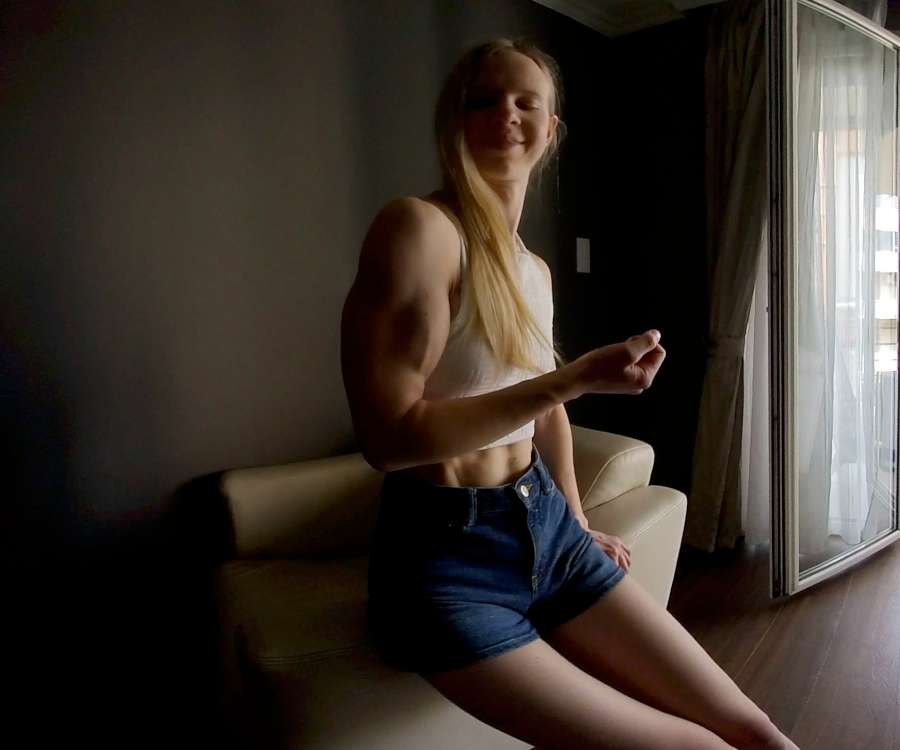 Olivia VR